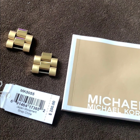 Gold Michael Kors Unisex Watch - Picture 7 of 7